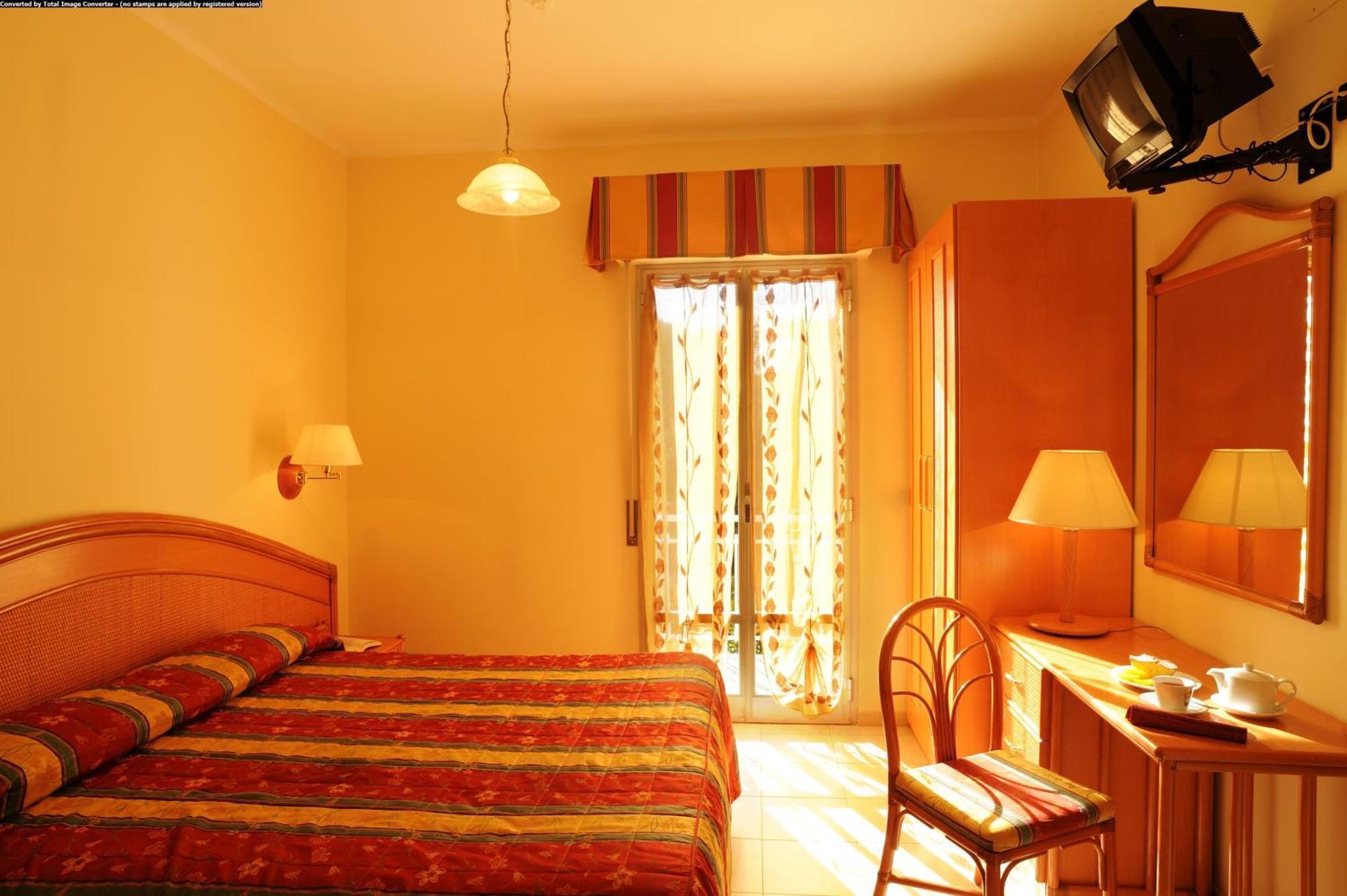 Hotel Casella Pietra Ligure Room photo